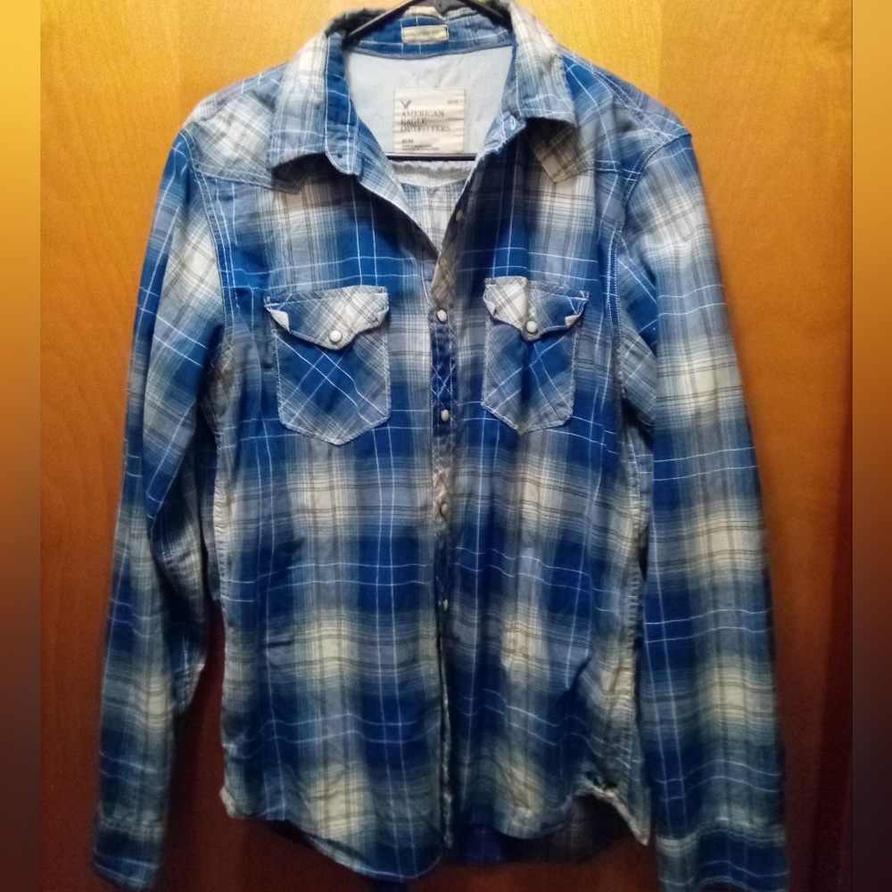 American Eagle button up